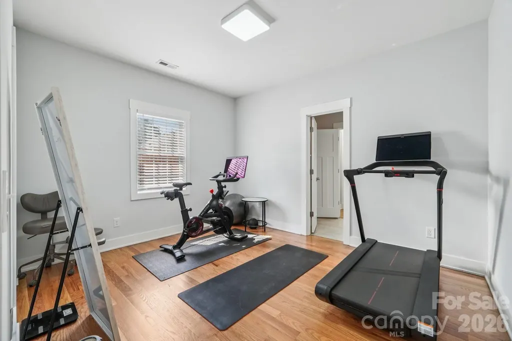 1821 Garibaldi Avenue Charlotte NC 28208
