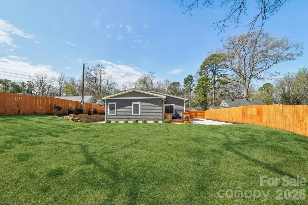 1821 Garibaldi Avenue Charlotte NC 28208