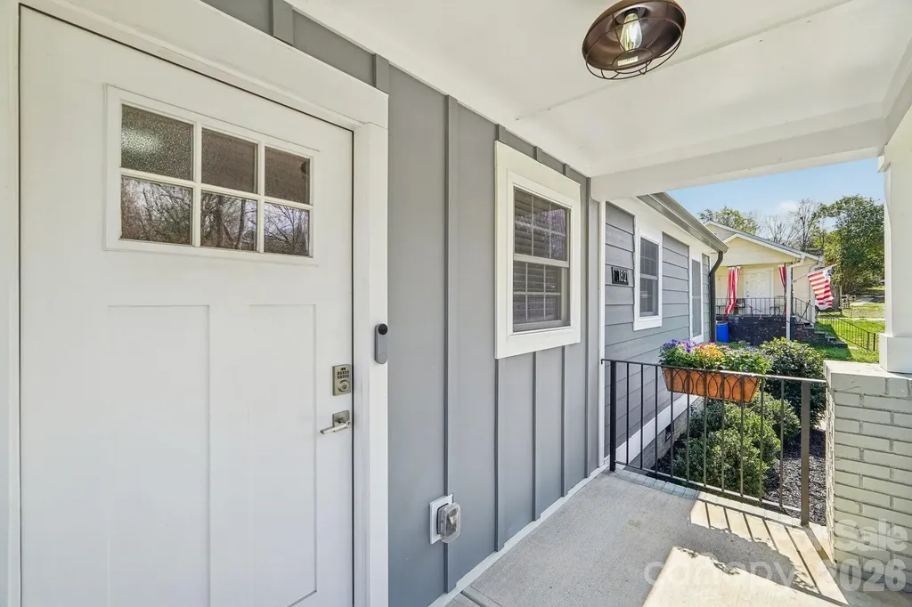1821 Garibaldi Avenue Charlotte NC 28208