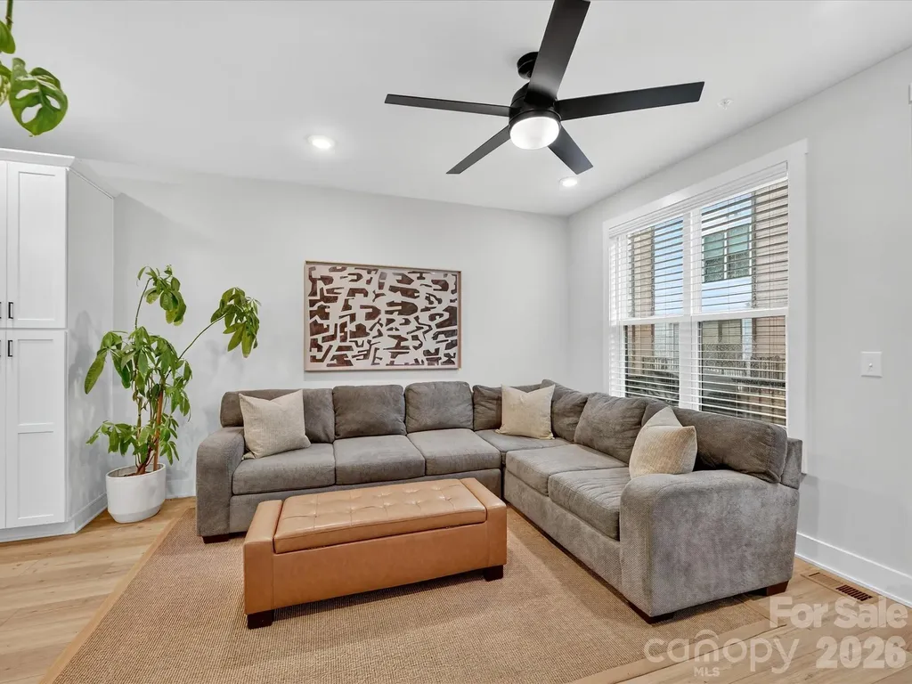 2024 Terwilliger Terrace Charlotte NC 28203