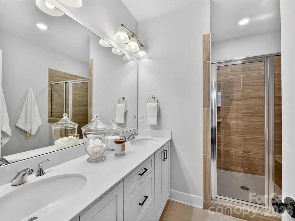 2024 Terwilliger Terrace Charlotte NC 28203