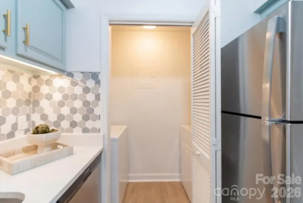 1612 Sharon Road W Charlotte NC 28210