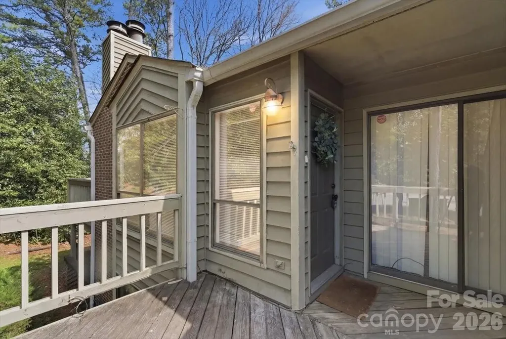 1612 Sharon Road W Charlotte NC 28210