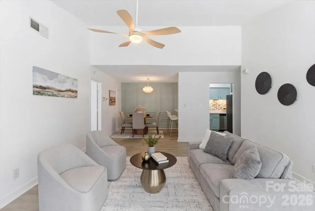 1612 Sharon Road W Charlotte NC 28210