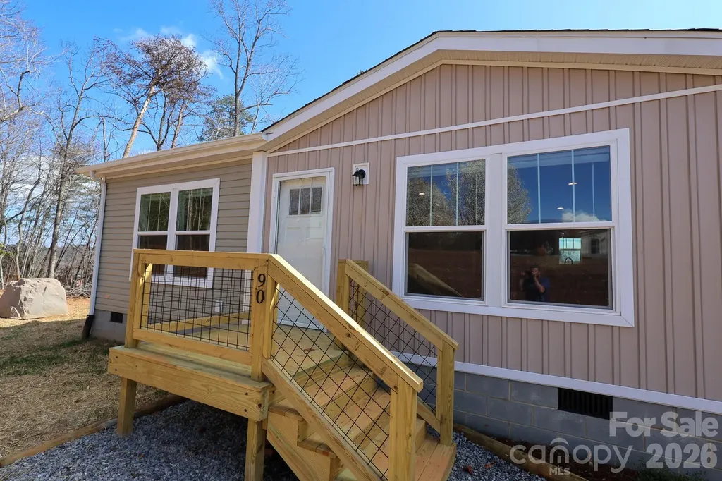 90 S Cascades Drive Nebo NC 28761