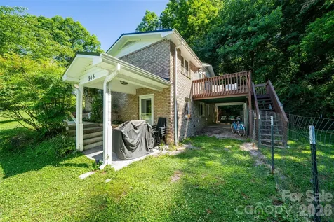 913 Dorothy Street Hendersonville NC 28791