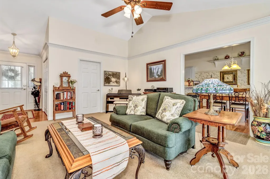 333 Charlestown Drive Hendersonville NC 28792