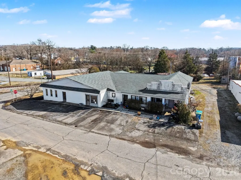 11 Bell Avenue Denton NC 27239
