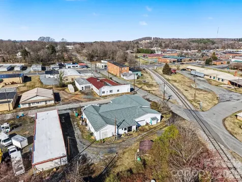 11 Bell Avenue Denton NC 27239