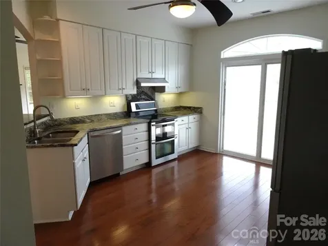 35 Sheffield Place Brevard NC 28712