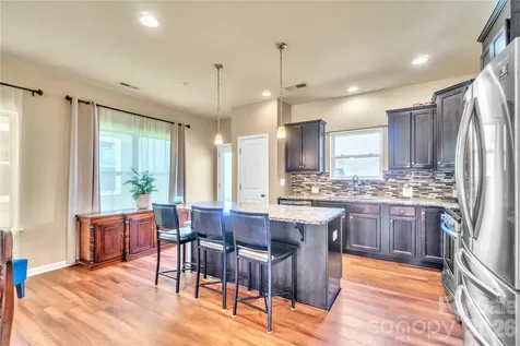 111 Canter Lane Mooresville NC 28115