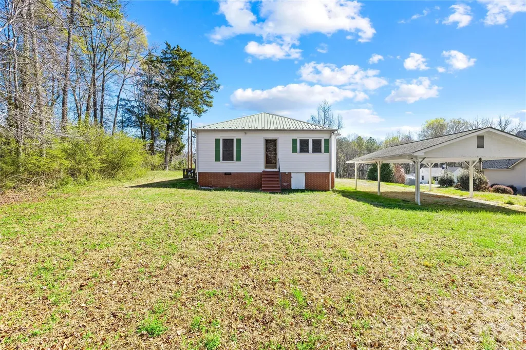 5135 Tucker Avenue Kannapolis NC 28081
