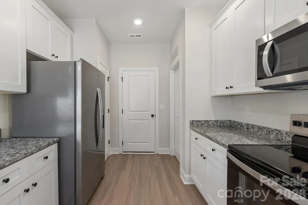 6623 Fairford Drive Charlotte NC 28215