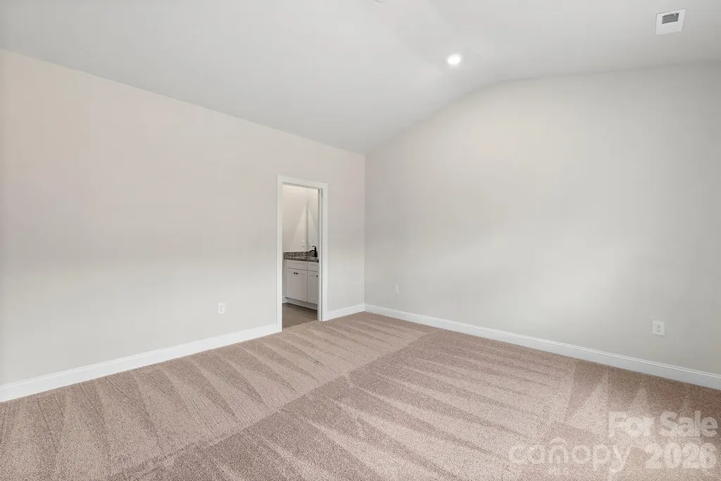 6623 Fairford Drive Charlotte NC 28215
