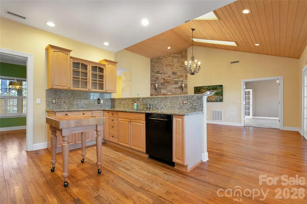 63 Wanei Court Brevard NC 28712