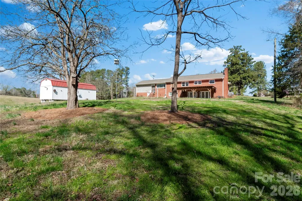 3291 Burton Road Thomasville NC 27360