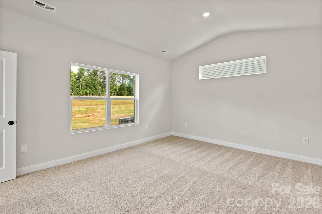 6611 Fairford Drive Charlotte NC 28215