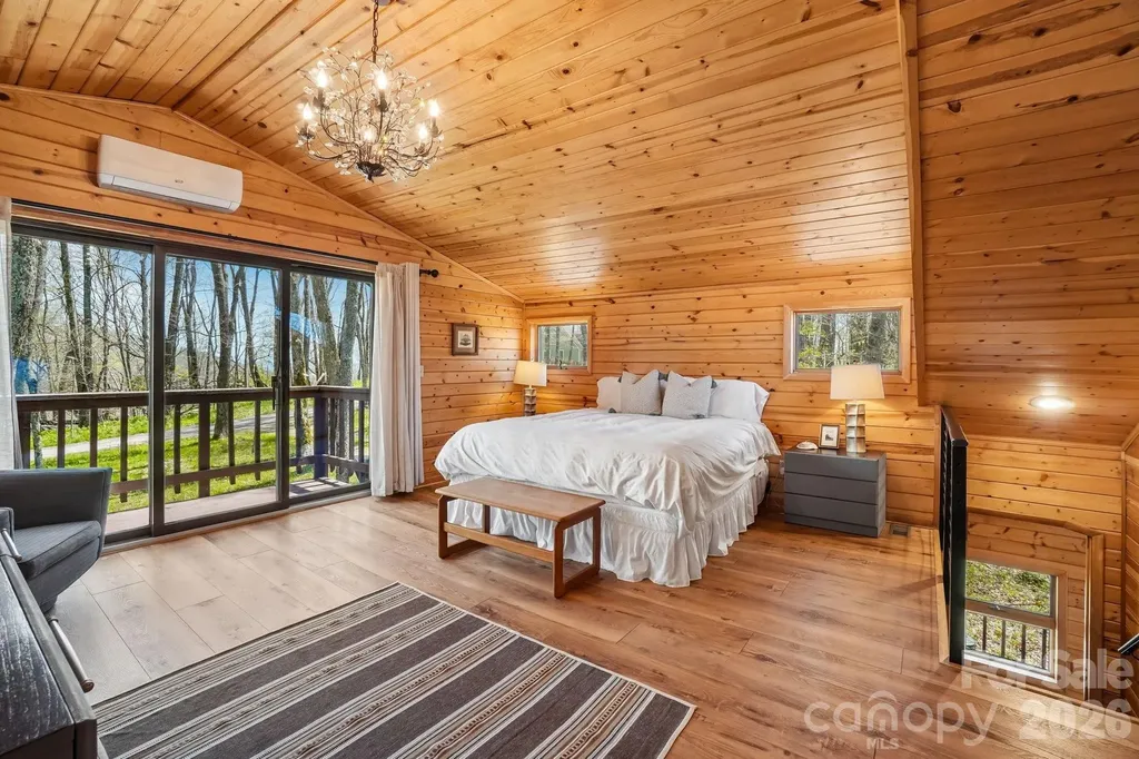 34 Wolfs Head Court Mars Hill NC 28754