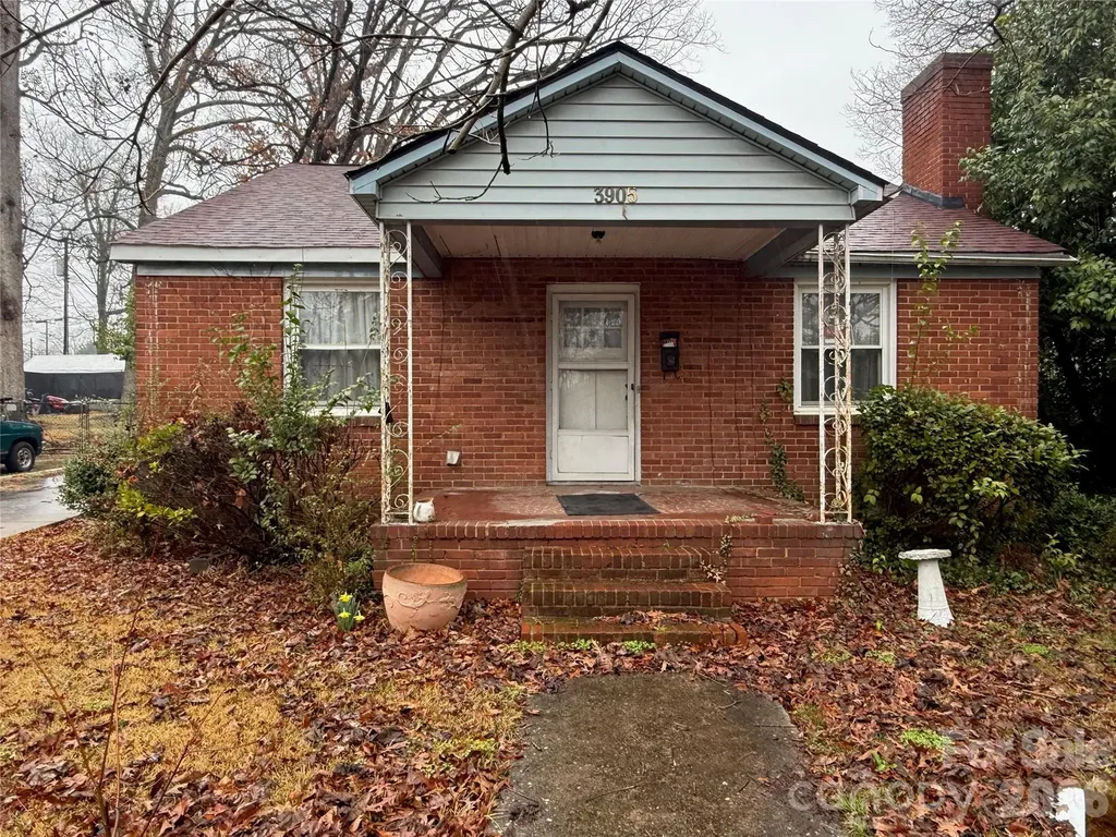 3905 Mcmillan Street Charlotte NC 28205