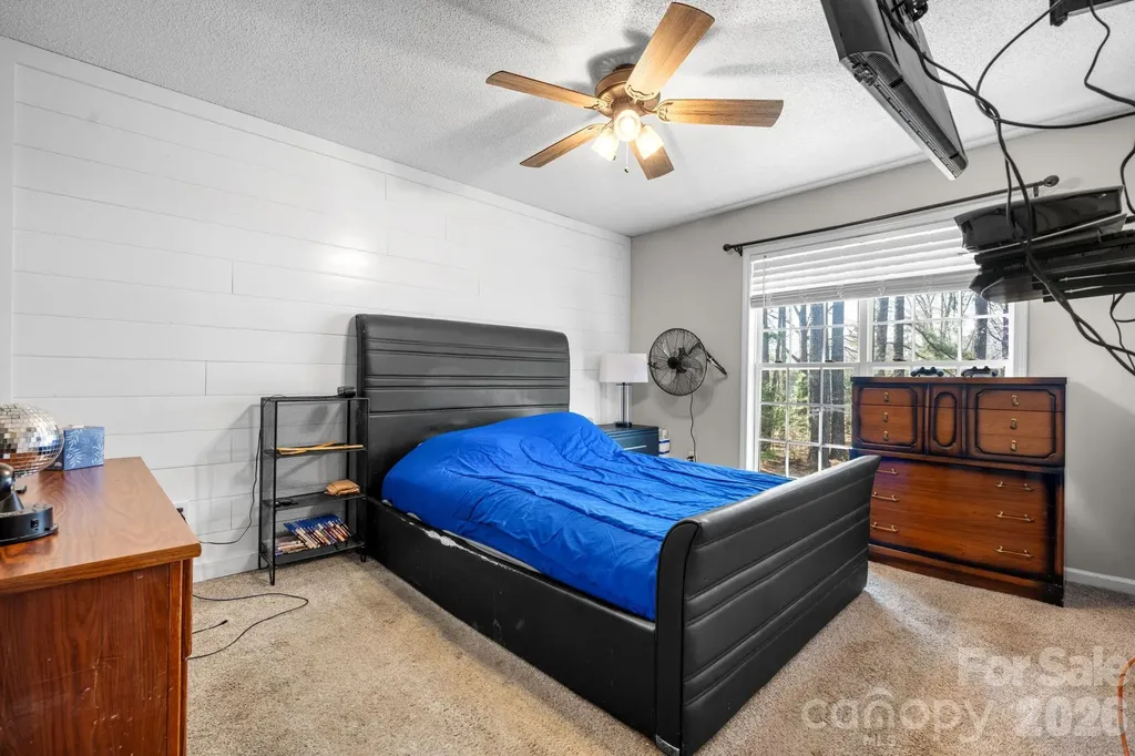 120 Wesley Court Crouse NC 28033
