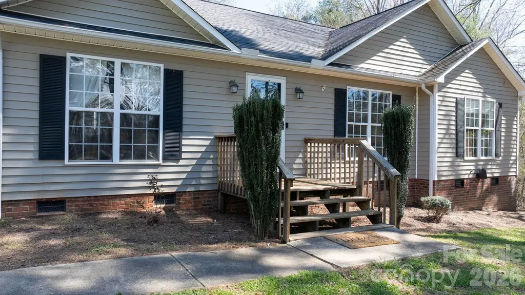 120 Wesley Court Crouse NC 28033