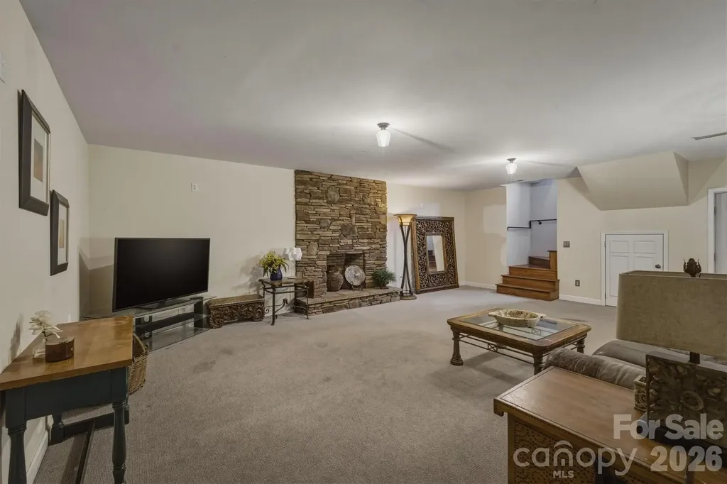 405 Golfview Court Lenoir NC 28645