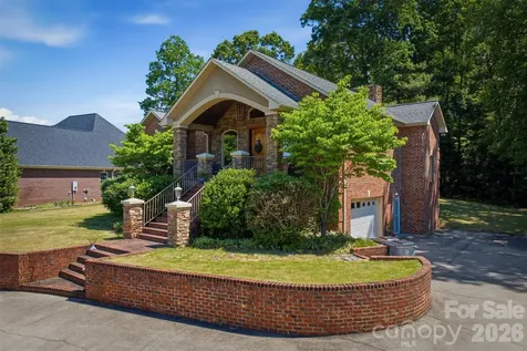 405 Golfview Court Lenoir NC 28645