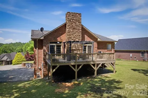 405 Golfview Court Lenoir NC 28645