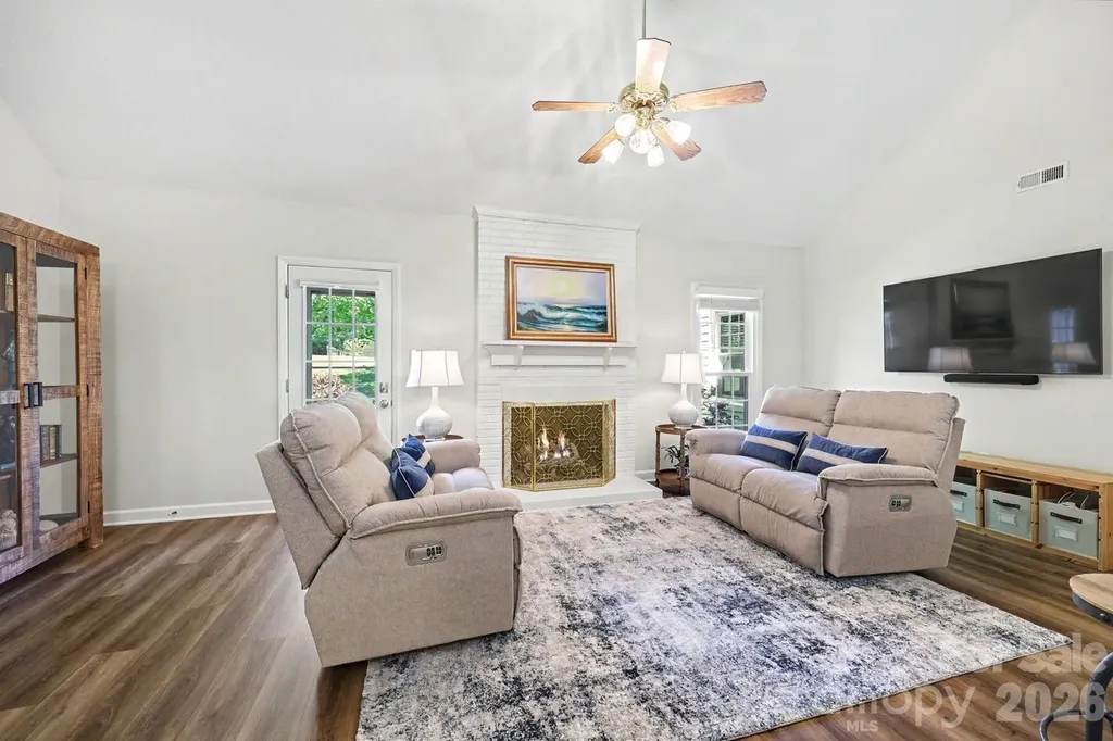 5000 Whitwell Court Charlotte NC 28226
