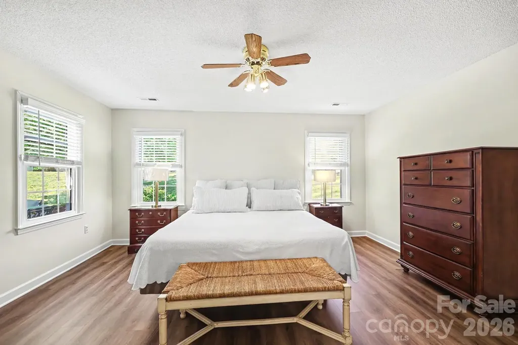5000 Whitwell Court Charlotte NC 28226