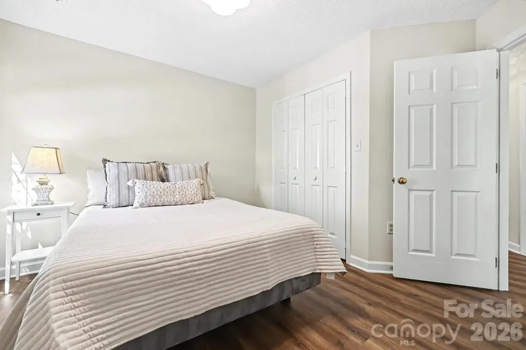 5000 Whitwell Court Charlotte NC 28226