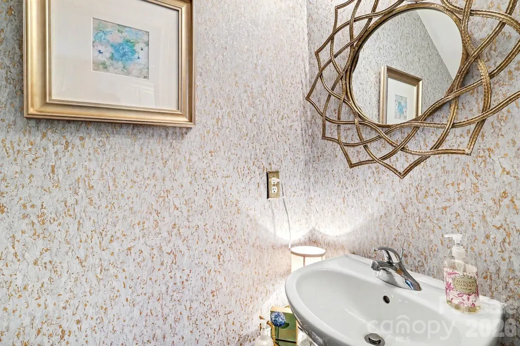 11184 Saintsbury Place Charlotte NC 28270