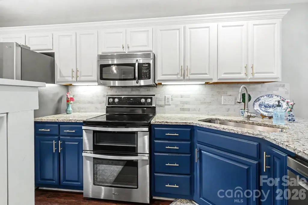 11184 Saintsbury Place Charlotte NC 28270
