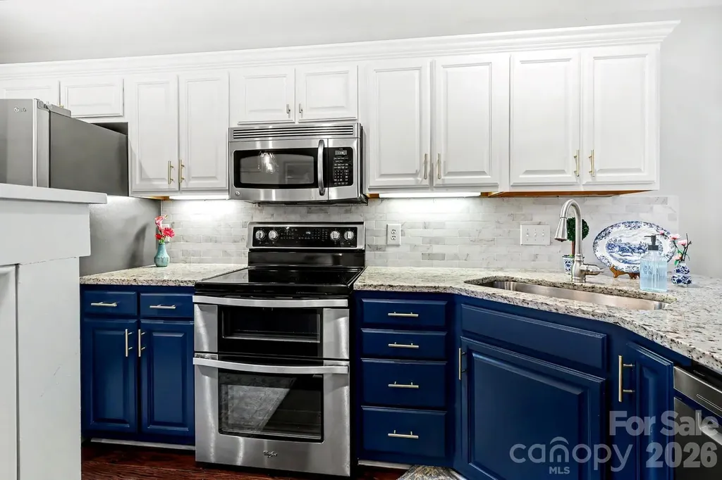 11184 Saintsbury Place Charlotte NC 28270