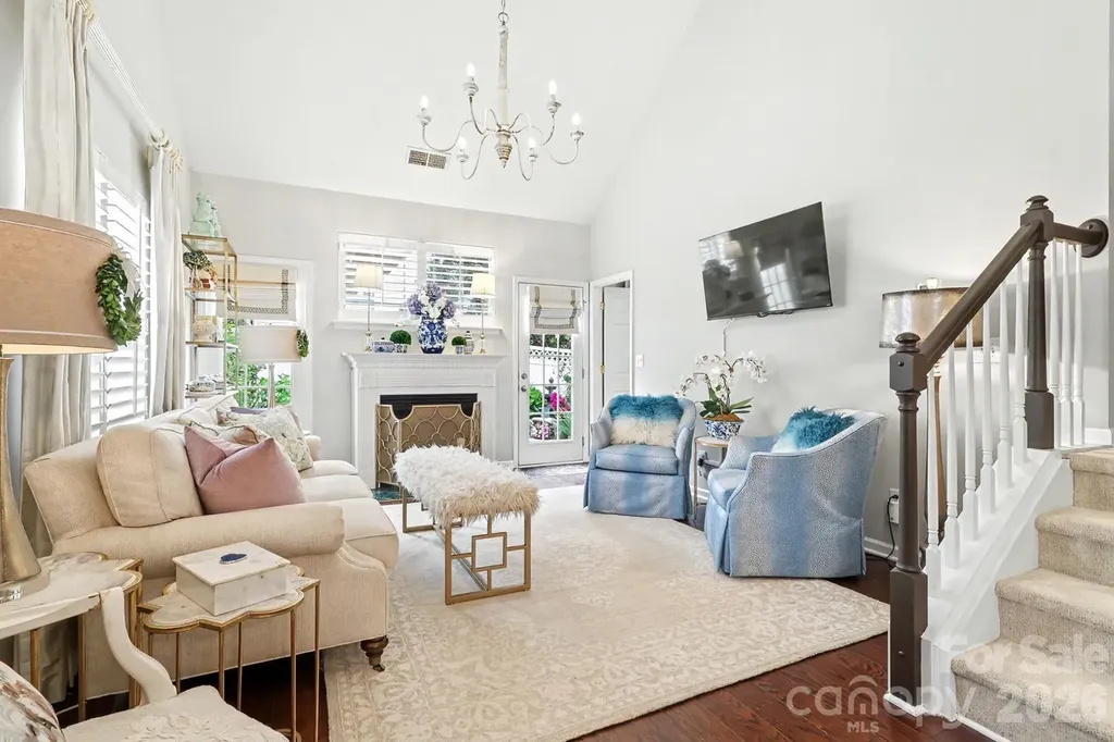 11184 Saintsbury Place Charlotte NC 28270