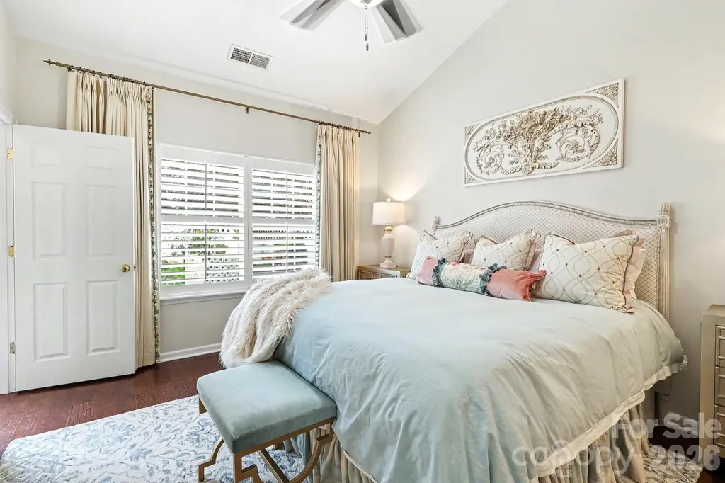 11184 Saintsbury Place Charlotte NC 28270