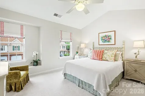 11184 Saintsbury Place Charlotte NC 28270