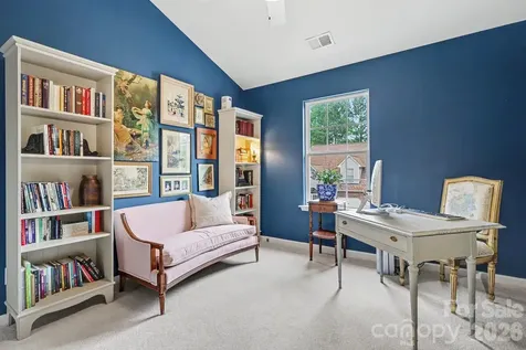 11184 Saintsbury Place Charlotte NC 28270