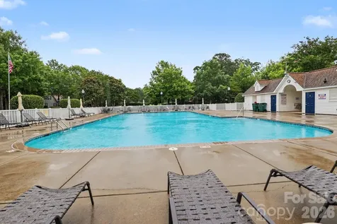 11184 Saintsbury Place Charlotte NC 28270
