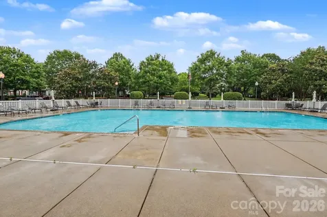11184 Saintsbury Place Charlotte NC 28270