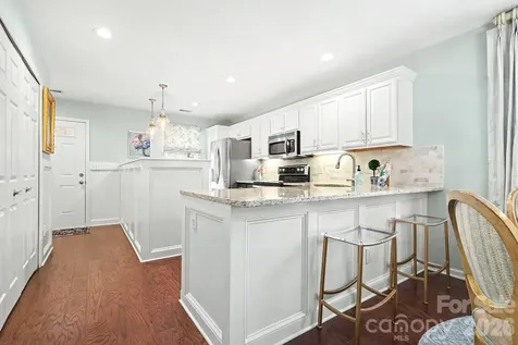 11184 Saintsbury Place Charlotte NC 28270