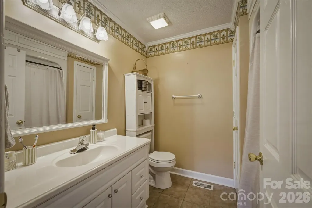 4015 Fairview Drive Maiden NC 28650