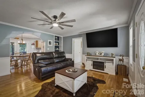 4015 Fairview Drive Maiden NC 28650