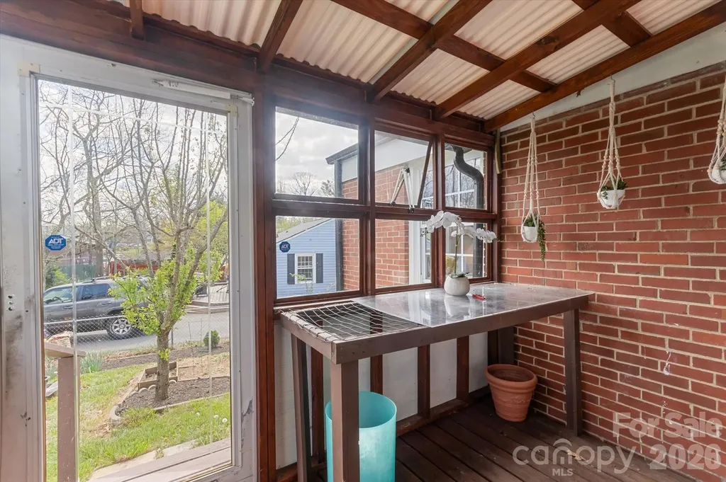 7 Wilshire Drive Asheville NC 28806