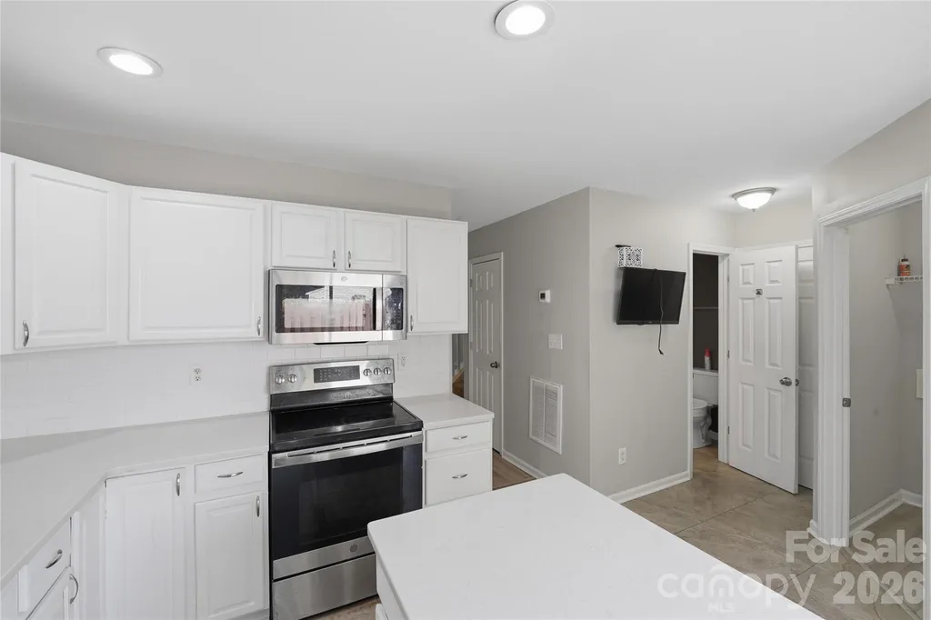 7709 Petrea Lane Charlotte NC 28227