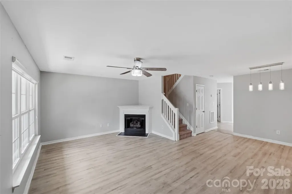 7709 Petrea Lane Charlotte NC 28227