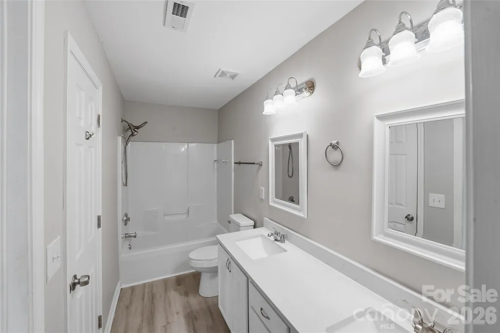 7709 Petrea Lane Charlotte NC 28227