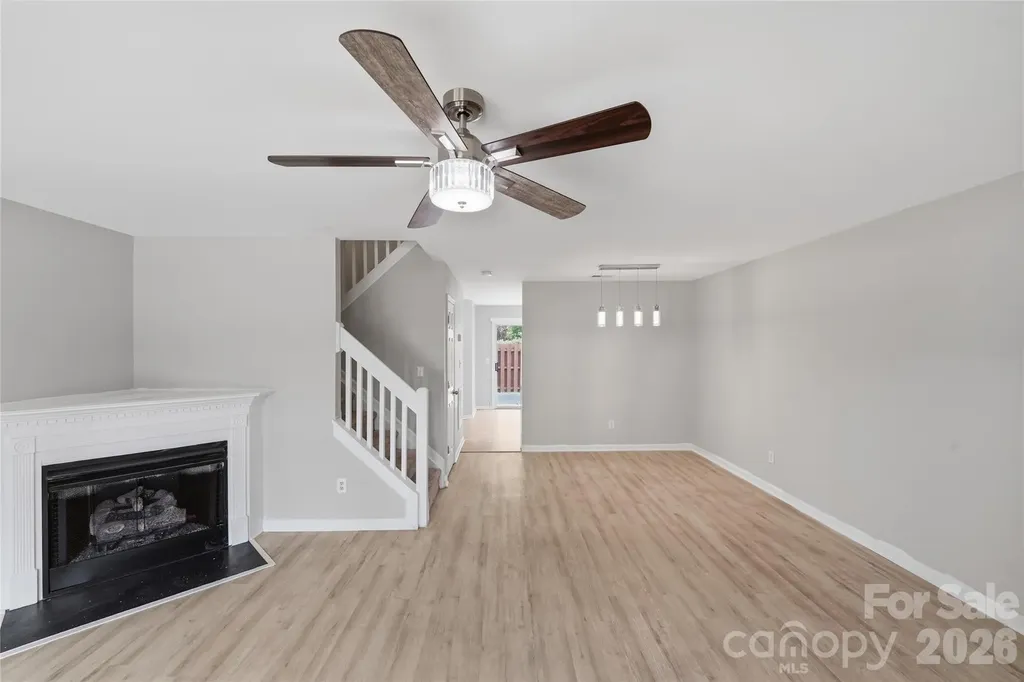 7709 Petrea Lane Charlotte NC 28227