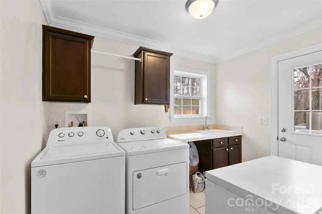 28 Chapel Park Road Asheville NC 28803
