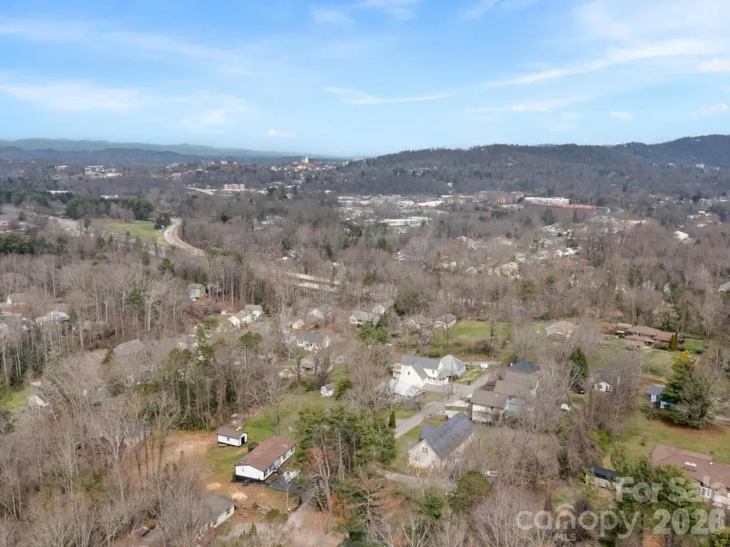 28 Chapel Park Road Asheville NC 28803